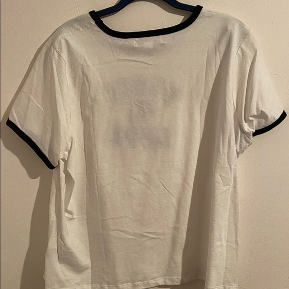 Plus size t-shirt - Picture 2 of 3